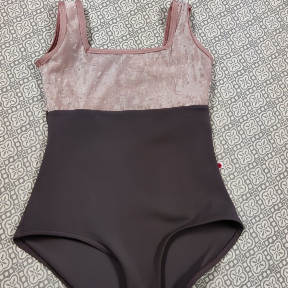 Yumiko Marieke leotard